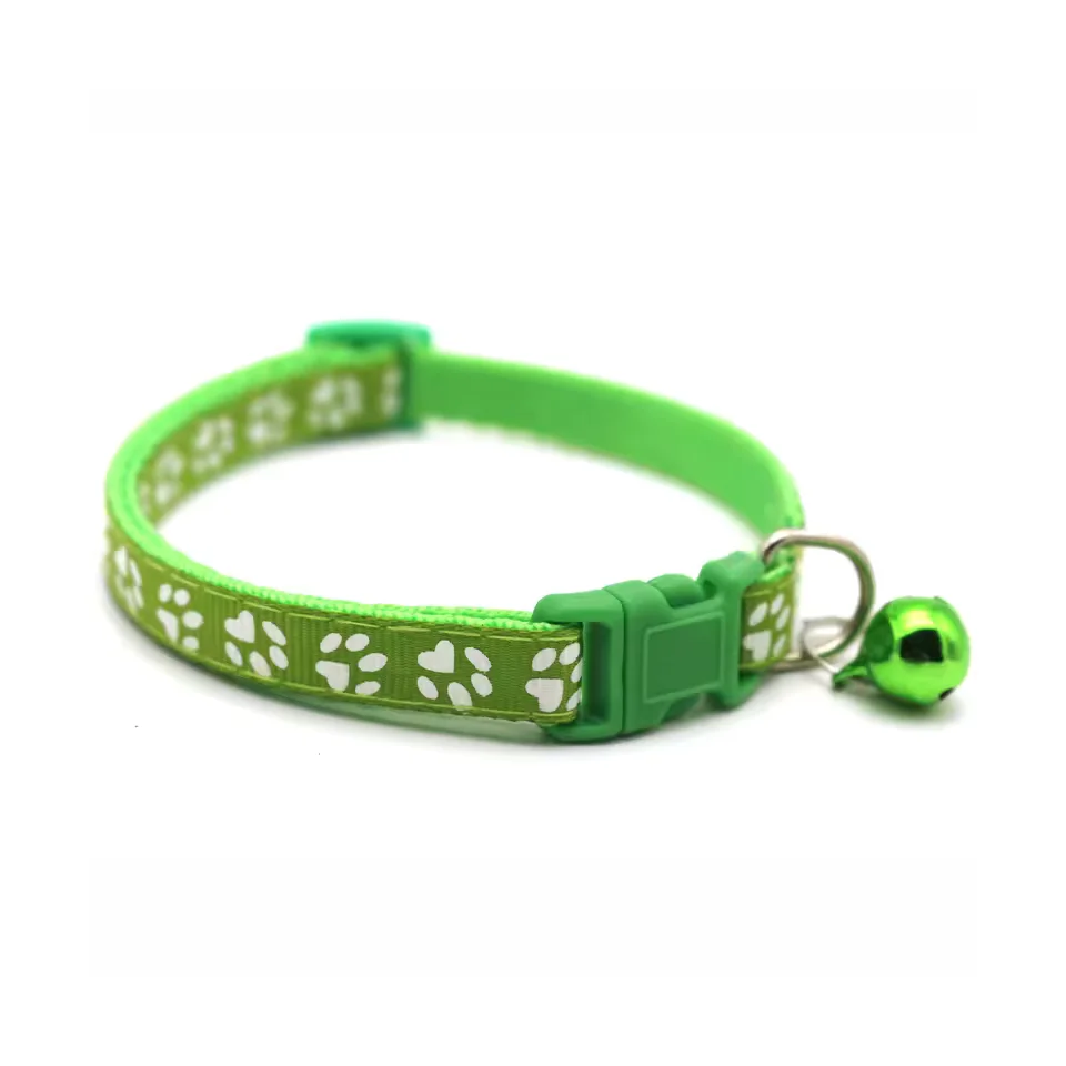 Paw-print collar